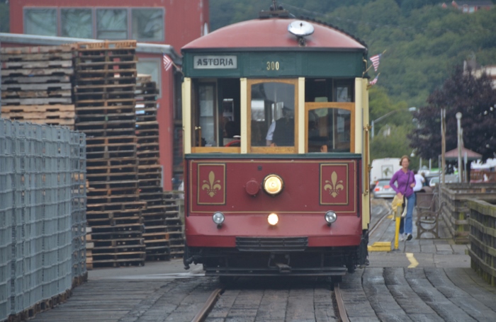 Astoria's waterfront trolley